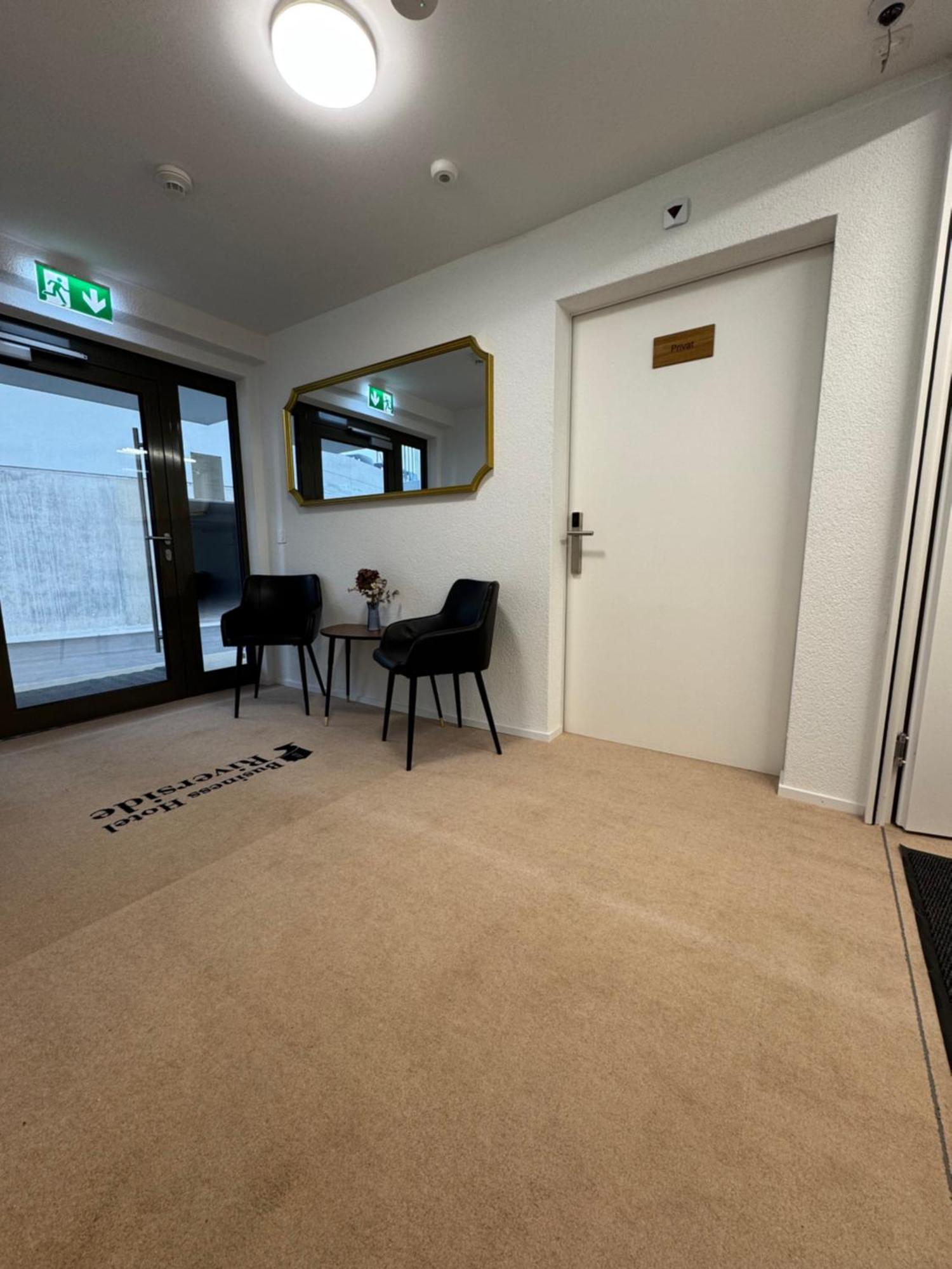 Business Hotel Riverside Duggingen Esterno foto