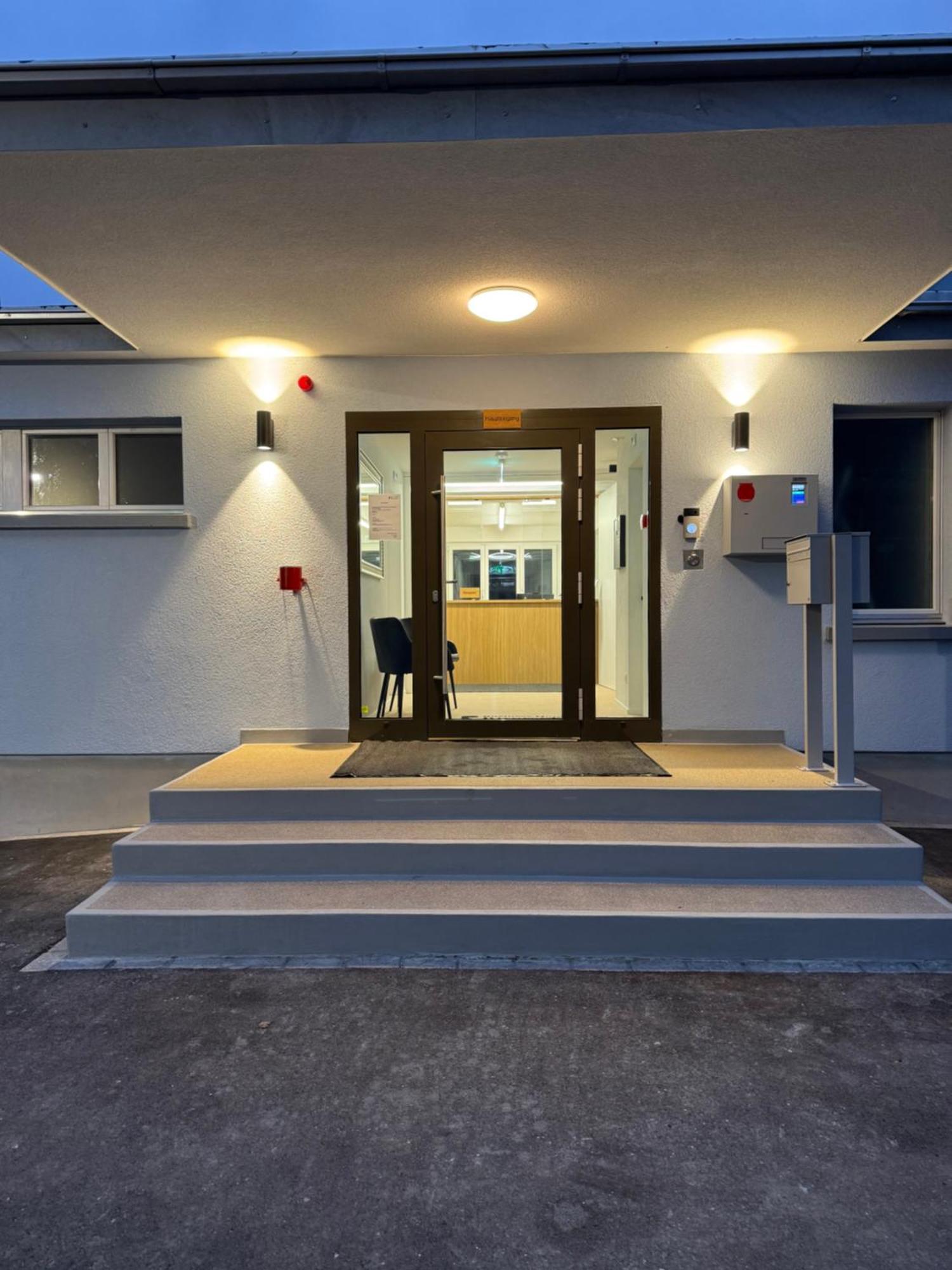 Business Hotel Riverside Duggingen Esterno foto